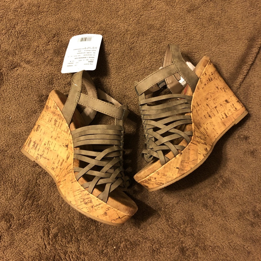 Brand new JellyPop wedges